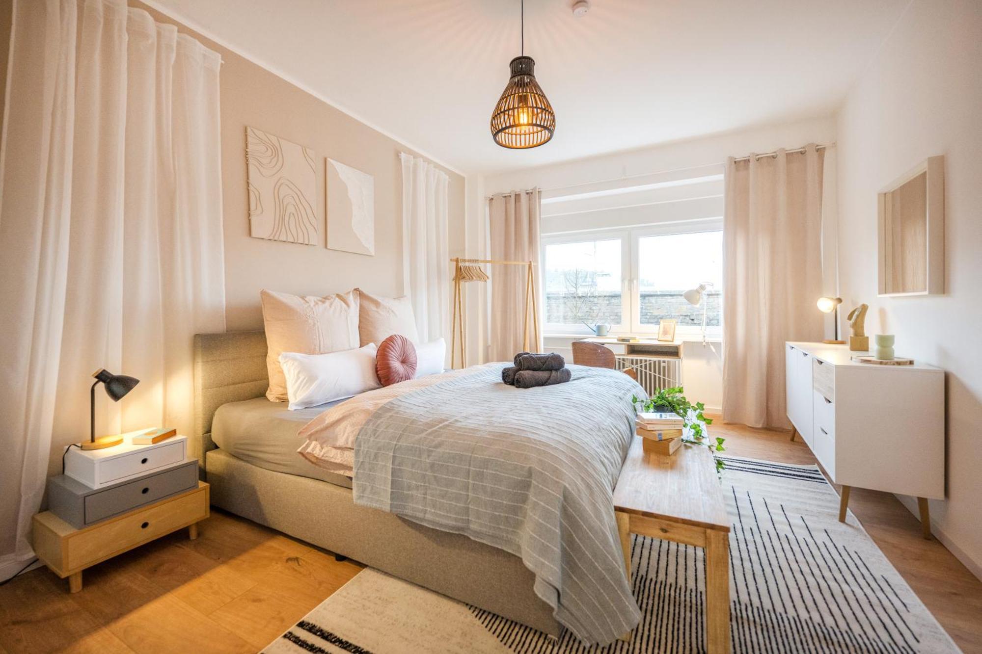 Neu: 100M² - Ideal Fuer Familien/Geschaeftsr. - Hbf Koblenz  Exterior foto
